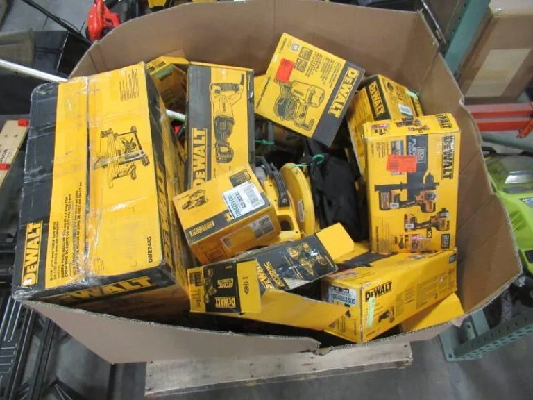Dewalt-Tools-Pallet-768x576-1
